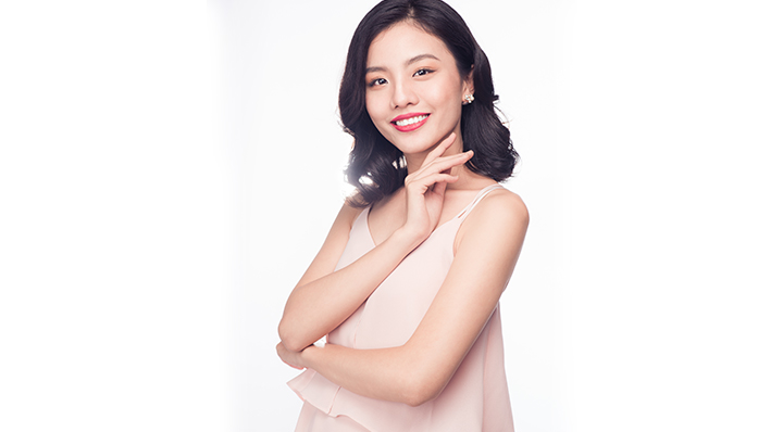 Ů�Ӱ������Ƭ���ڽŵף�2���仯���ˣ�